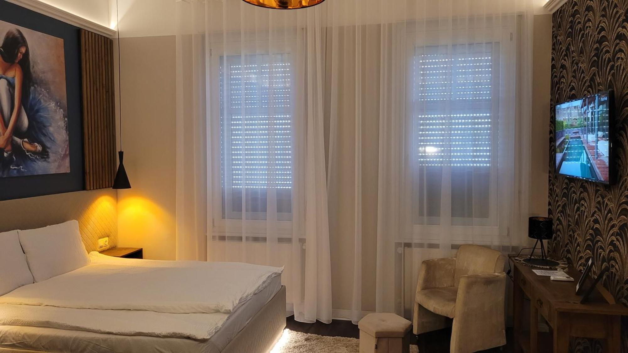 Glamour Apartman Gyula Bagian luar foto