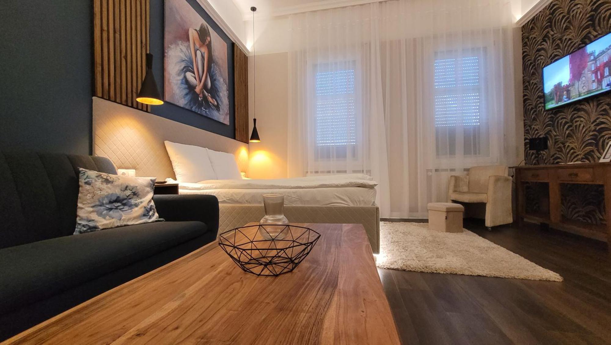 Glamour Apartman Gyula Bagian luar foto