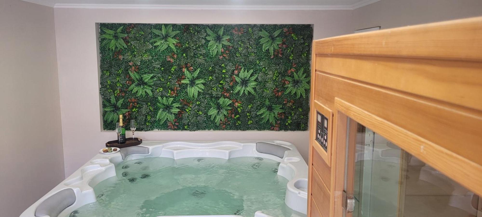 Glamour Apartman Gyula Bagian luar foto